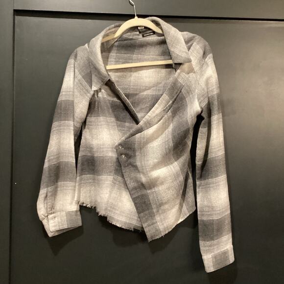 RTA Lizbeth assymetrical wool long sleeve plaid shirt Top size Large - Picture 5 of 6